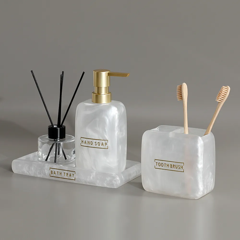 Lubath™ Pearlescent Soap Dispenser, Toothbrush Holder and Tray Set